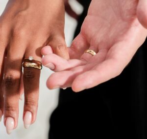 como combinar aliancas com outras joias 3 1