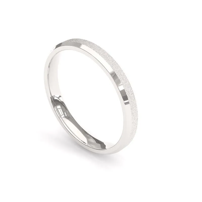 Black Friday de alianças: como escolher o modelo de aliança perfeito? 16 black friday de aliancas Alianca de Prata Chanfrado com Centro Fosco AS2284