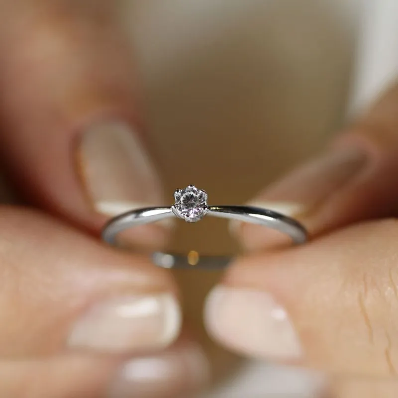 pedido de casamento no fim de ano Anel Solitario em Prata com Pedra de Zirconia AN200