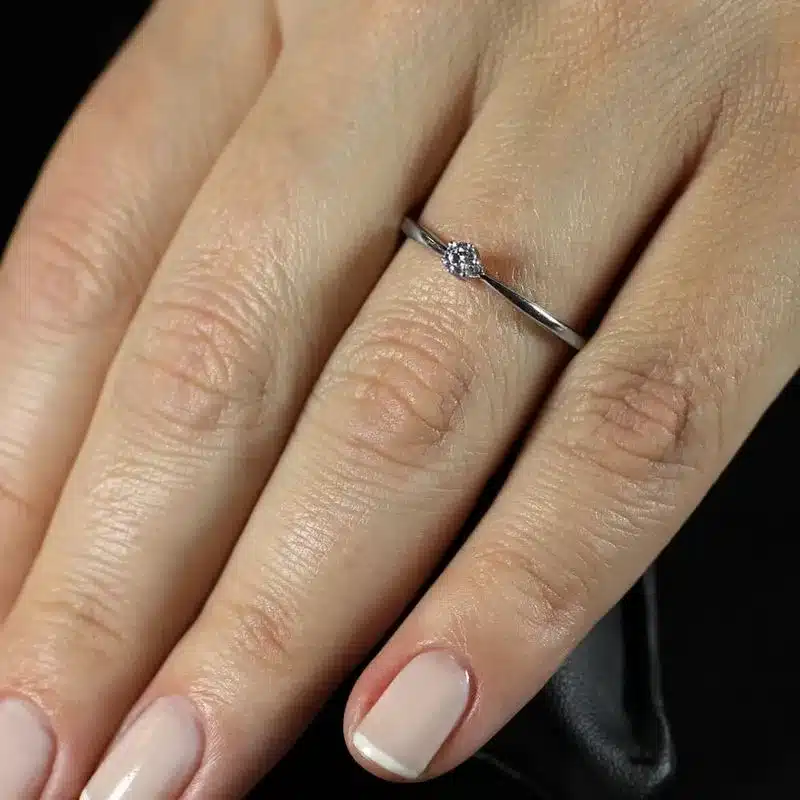 presentes de natal na black friday Anel Solitario em Prata com Pedra de Zirconia AN200 1