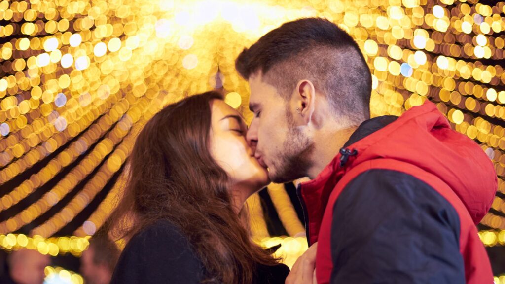 Como Fazer um Pedido de Namoro no Natal (e quais alianças combinam com esse momento) 11 como fazer um pedido de namoro no natal 5