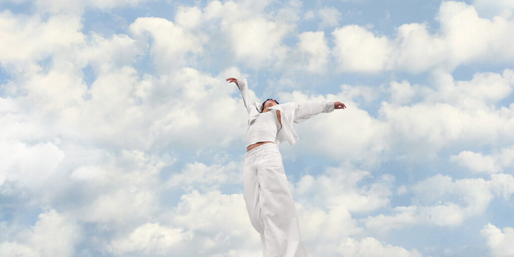 cor do ano pantone 2026 cloud dancer 12