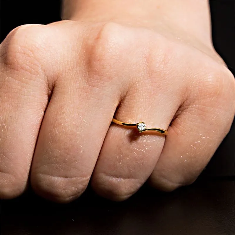 cor do ano pantone 2026 cloud dancer Anel em Ouro Solitario com 1 Diamante de 5 Pontos AN19309 2