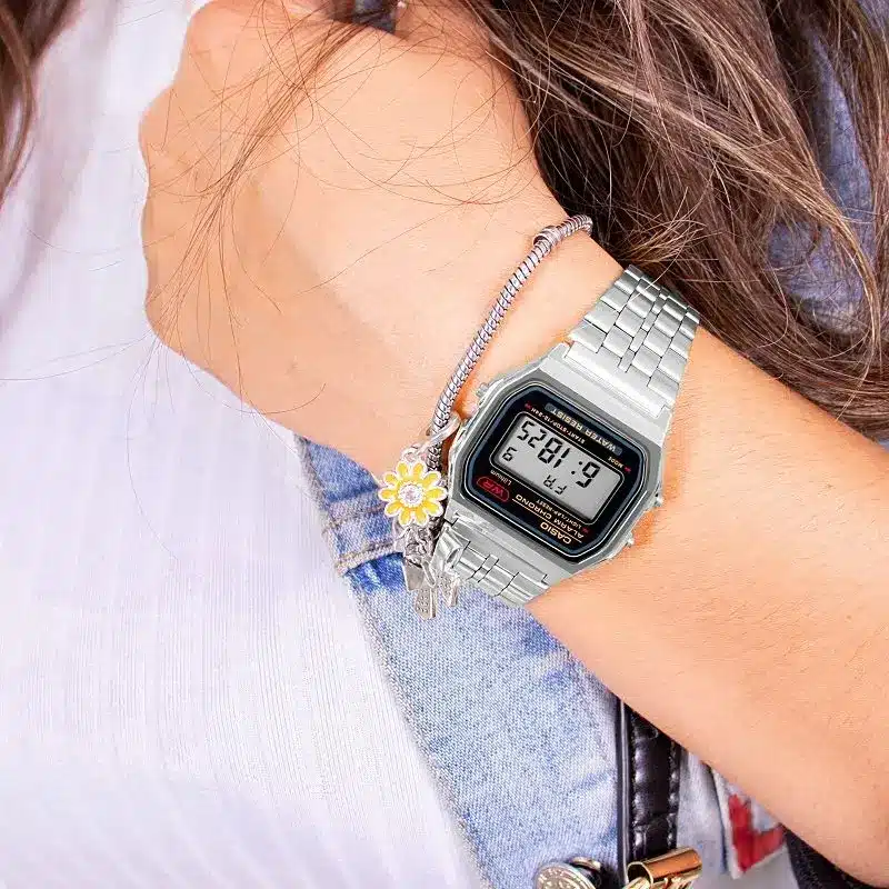 Relógios para começar o ano com estilo: Modelos Atemporais para 2026 11 relogios para comecar o ano relogio digital casio colecao vintage a159wa n1df sc 2