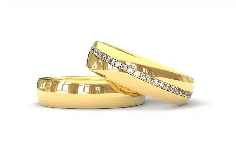 Aliança de Ouro Amarelo: significado, vantagens e como escolher a joia perfeita 8 Alianca de Ouro 18K Lisa Cravejada com Brilhantes AS2229 edited