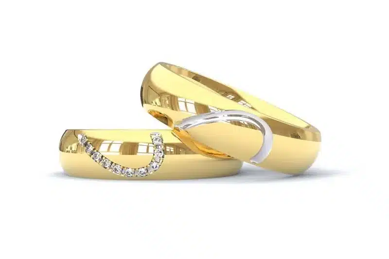 Aliança de Ouro Amarelo: significado, vantagens e como escolher a joia perfeita 5 alianca de ouro amarelo Alianca de Ouro 18K Macica Abaulada Lisa com Metade Coracao com Zirconias AS2227 edited