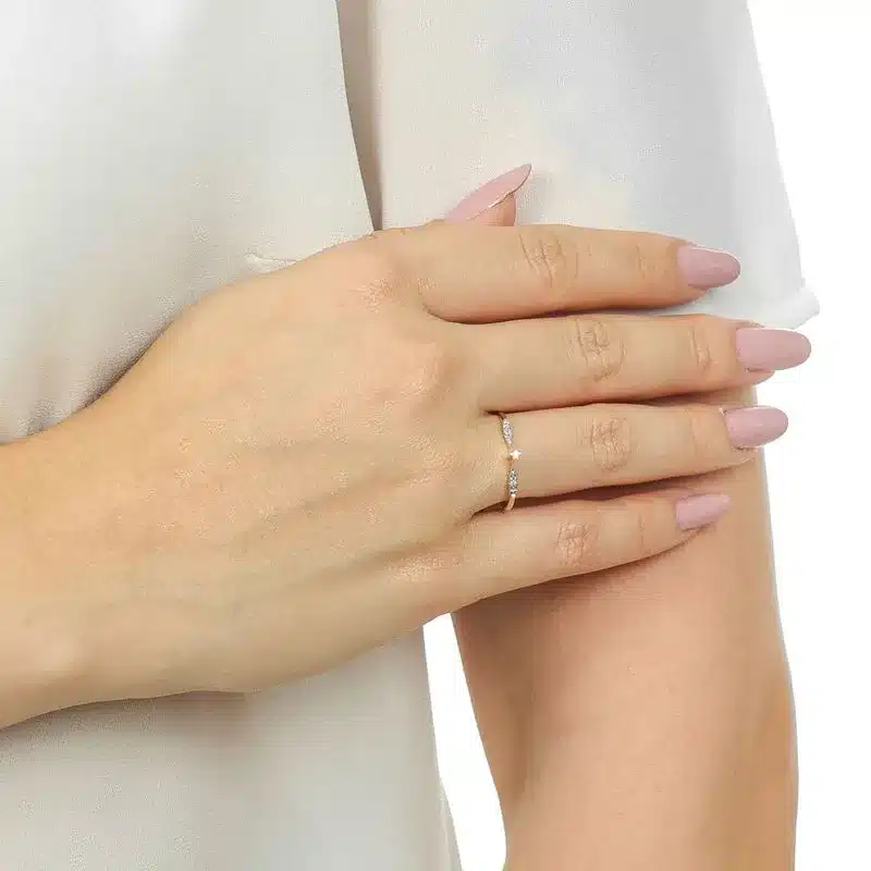 Presentes para mãe da noiva: ideias elegantes e com significado 5 Anel Solitario de Ouro 18K Solitario com Zirconia AN20124 1