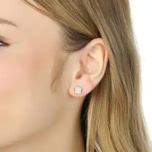 Brinco de Prata Chuveiro Quadrado Cravejado com Zirconias BR25926 1