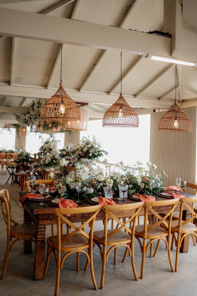 Lohanna e Nélio: um casamento na praia inesquecível com os pés na areia no Rio de Janeiro 37 casamento lohanna e nelio blog casa das aliancas 272