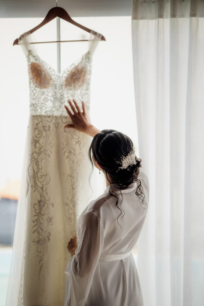 Lohanna e Nélio: um casamento na praia inesquecível com os pés na areia no Rio de Janeiro 5 casamento lohanna e nelio blog casa das aliancas 31