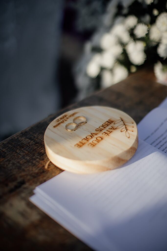 Lohanna e Nélio: um casamento na praia inesquecível com os pés na areia no Rio de Janeiro 18 casamento lohanna e nelio blog casa das aliancas 409