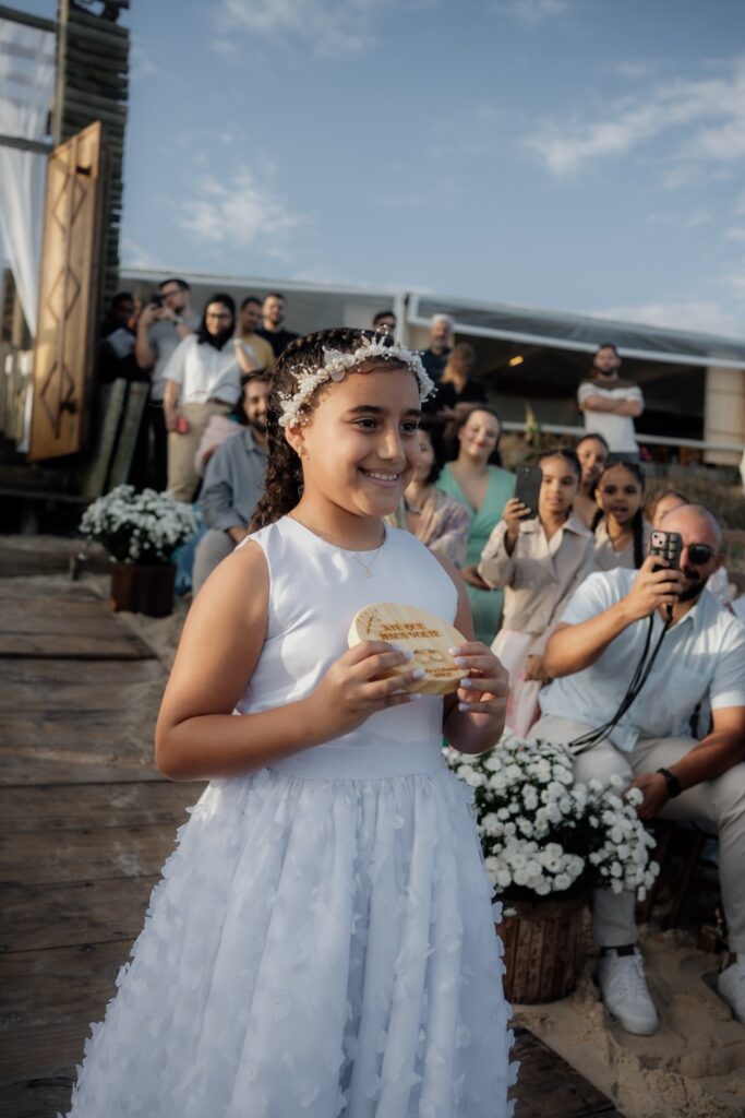 Lohanna e Nélio: um casamento na praia inesquecível com os pés na areia no Rio de Janeiro 15 casamento lohanna e nelio blog casa das aliancas 612