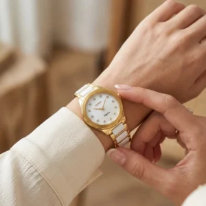 relogio feminino dourado com joias 4